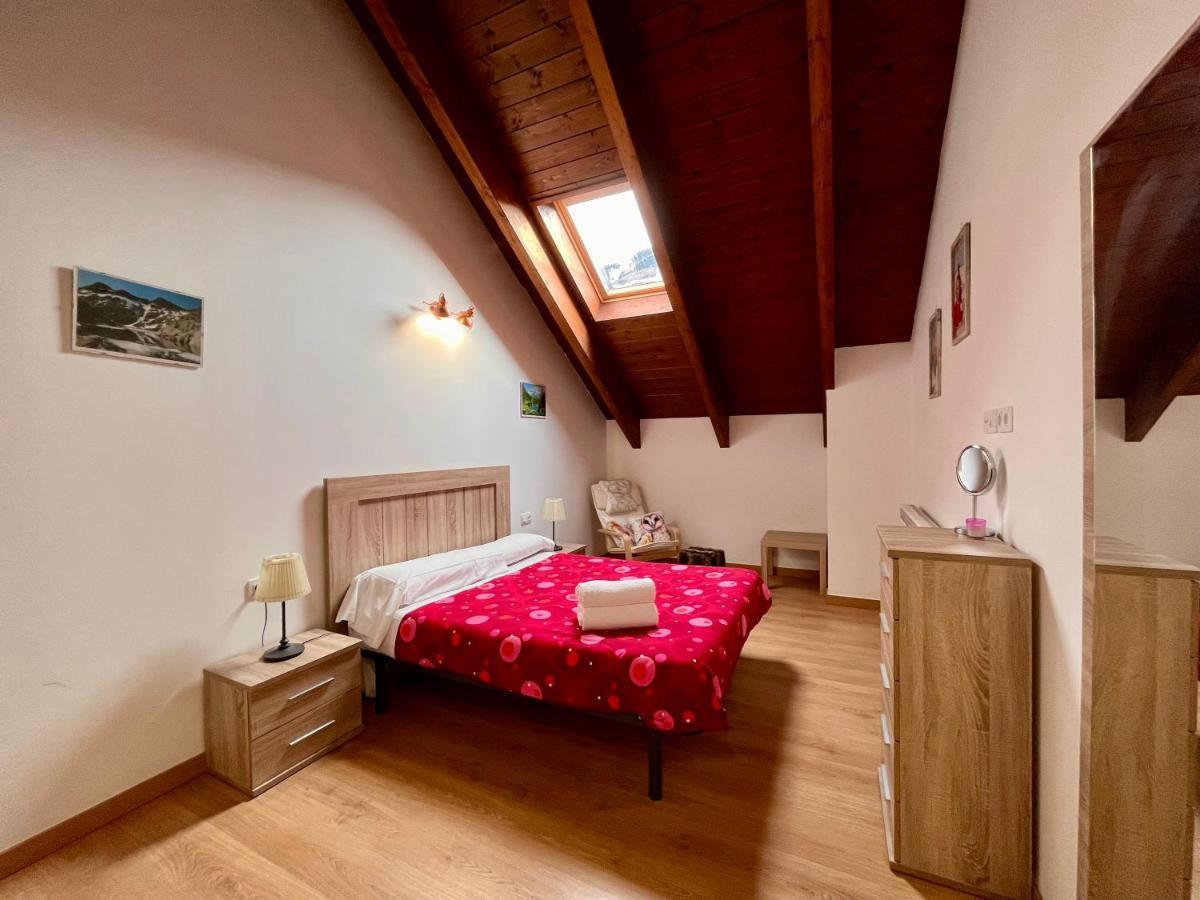 Ferienwohnung Bpirineos-Ardones Benasque Exterior foto